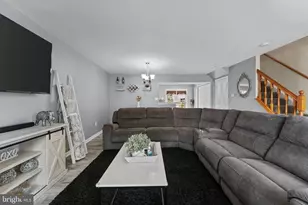 1727 Countrywood Ct, Landover, MD 20785 - Photo 4