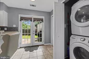 1727 Countrywood Ct, Landover, MD 20785 - Photo 18