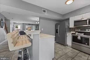 1727 Countrywood Ct, Landover, MD 20785 - Photo 14