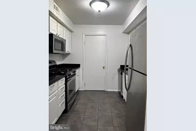 9808 47th Place #206, College Park, MD 20740 - Photo 2