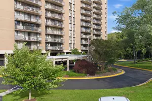 6100 Westchester Park Dr, College Park, MD 20740 - Photo 40