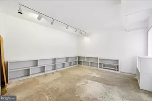 9200 Edwards Way, Hyattsville, MD 20783 - Photo 26