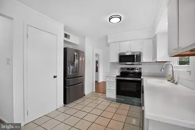 5201 Aldershot Drive, Lanham, MD 20706 - Photo 8