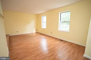 7906 Kara Ct, Greenbelt, MD 20770 - Photo 6