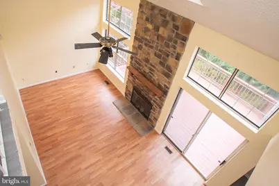 7906 Kara Court, Greenbelt, MD 20770 - Photo 4