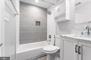 5803 Ravenswood Rd, Riverdale, MD 20737 - Photo 4