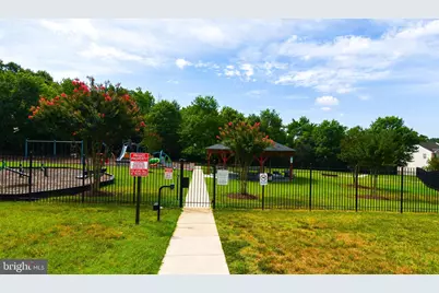 1401 Deep Gorge Court, Oxon Hill, MD 20745 - Photo 32