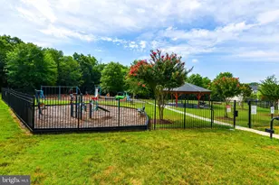 1401 Deep Gorge Ct, Oxon Hill, MD 20745 - Photo 28