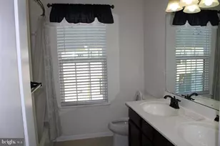 5221 Sable Ct, Greenbelt, MD 20770 - Photo 32