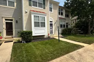 953 Dunloring Ct, Upper Marlboro, MD 20774 - Photo 2