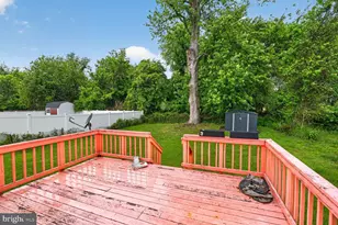 221 Seneca Dr, Oxon Hill, MD 20745 - Photo 20