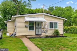221 Seneca Dr, Oxon Hill, MD 20745 - Photo 1
