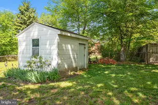 5408 Manchester Dr, Suitland, MD 20746 - Photo 38