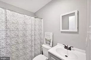 5609 Malvern Way, Capitol Heights, MD 20743 - Photo 16
