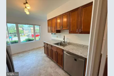 7007 Cipriano Woods Court, Lanham, MD 20706 - Photo 6
