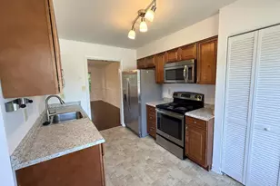 7007 Cipriano Woods Ct, Lanham, MD 20706 - Photo 4