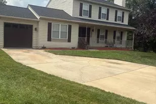 5474 Woodland Blvd, Oxon Hill, MD 20745 - Photo 2