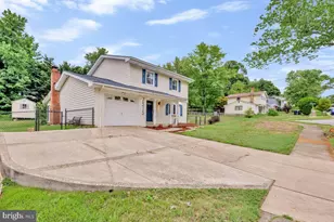 7515 Lenham Dr, Fort Washington, MD 20744 - Photo 2
