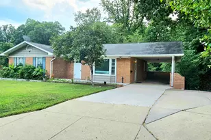 10928 Pleasant Acres Dr, Hyattsville, MD 20783 - Photo 2