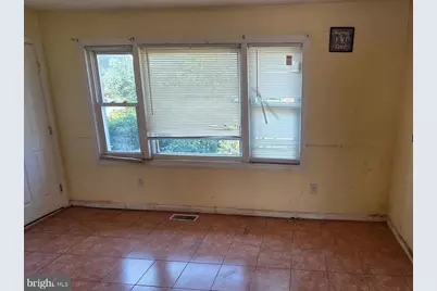 7906 Dawnwood Court, Lanham, MD 20706 - Photo 14