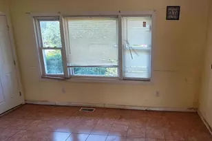 7906 Dawnwood Ct, Lanham, MD 20706 - Photo 14
