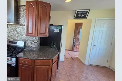 7906 Dawnwood Court, Lanham, MD 20706 - Photo 12