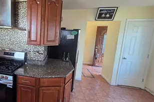 7906 Dawnwood Ct, Lanham, MD 20706 - Photo 12