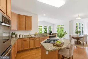 8114 Holly Ln, Clinton, MD 20735 - Photo 10
