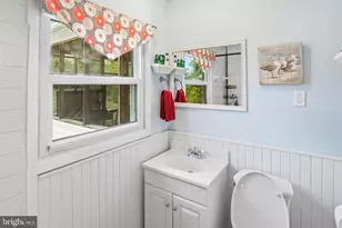 12413 Seabury Ln, Bowie, MD 20715 - Photo 10