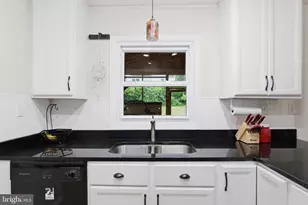 12413 Seabury Ln, Bowie, MD 20715 - Photo 14