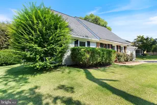 2914 Stonybrook Dr, Bowie, MD 20715 - Photo 2