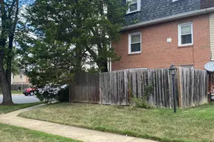 63 Watkins Park Dr, Upper Marlboro, MD 20774 - Photo 2