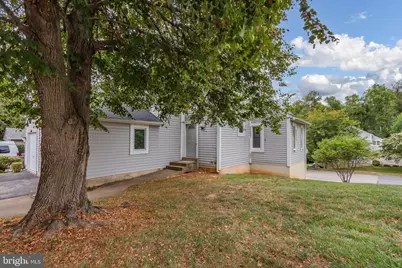 4668 Winterberry Lane, Oxon Hill, MD 20745 - Photo 2