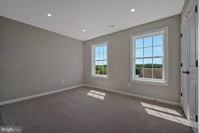8805 Glenarden Parkway, Lanham, MD 20706 - Photo 18