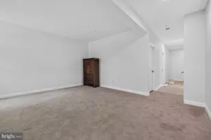 8010 Homefield Dr, Landover, MD 20785 - Photo 32