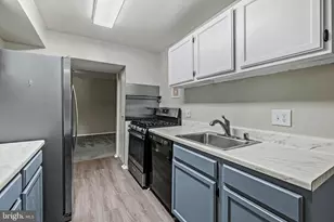 11204 Cherry Hill Rd, Beltsville, MD 20705 - Photo 10
