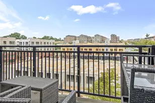 145 Riverhaven Dr, Oxon Hill, MD 20745 - Photo 12