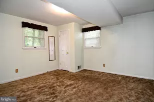 9205 Wellington Ct, Lanham, MD 20706 - Photo 32