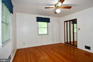 9205 Wellington Ct, Lanham, MD 20706 - Photo 20