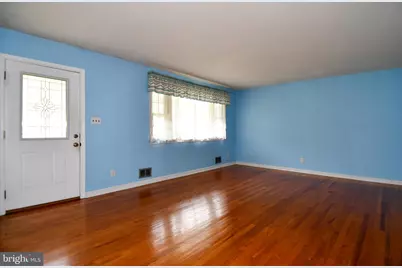9205 Wellington Court, Lanham, MD 20706 - Photo 6