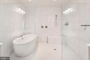 517 Windboard Way, Oxon Hill, MD 20745 - Photo 18