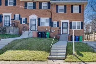 821 Maury Ave, Oxon Hill, MD 20745 - Photo 1