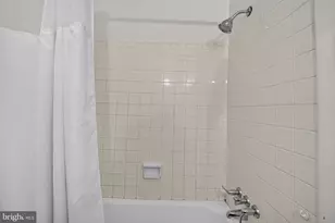 8608 Brae Brooke Dr, Lanham, MD 20706 - Photo 12