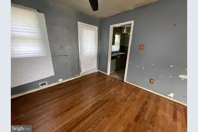 5902 Shoshone Drive, Oxon Hill, MD 20745 - Photo 10