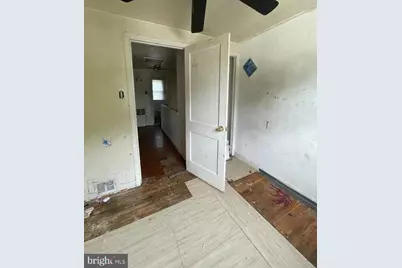 5902 Shoshone Drive, Oxon Hill, MD 20745 - Photo 16