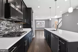 2922 Pinebrook Rd, Landover, MD 20785 - Photo 20