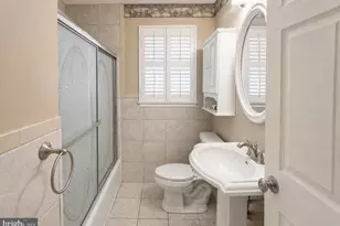 4114 Skyline Dr, Suitland, MD 20746 - Photo 4