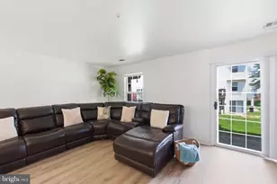 4240 Applegate Ln, Suitland, MD 20746 - Photo 6