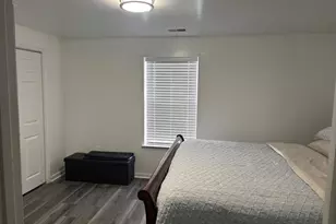 811 Falls Lake Dr, Bowie, MD 20721 - Photo 4