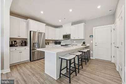 6679 Belcrest Road, Hyattsville, MD 20782 - Photo 8